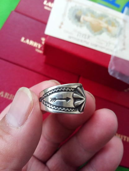 larry smith chrysanthemum nail ring in gold