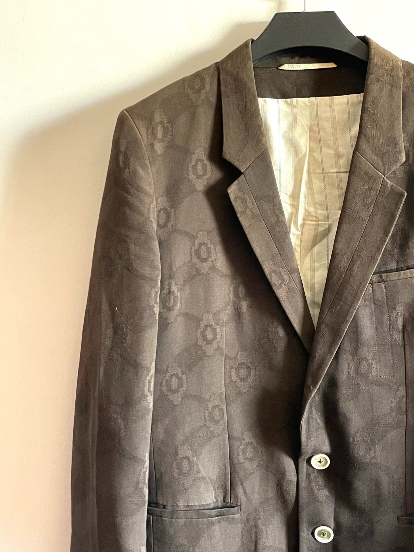 sophisticated spring summer brown blazer