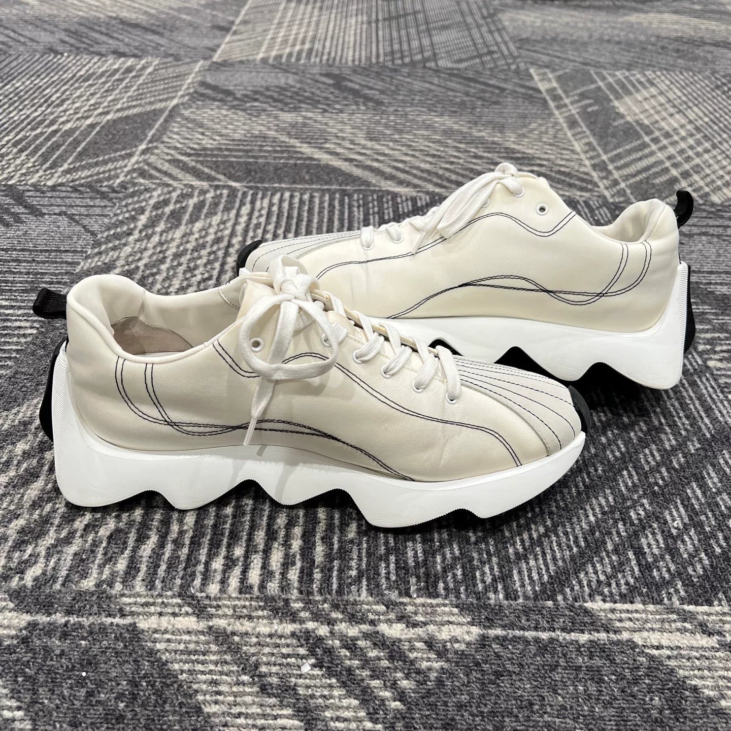 Hermes Envol Canvas Low-Top Sneakers