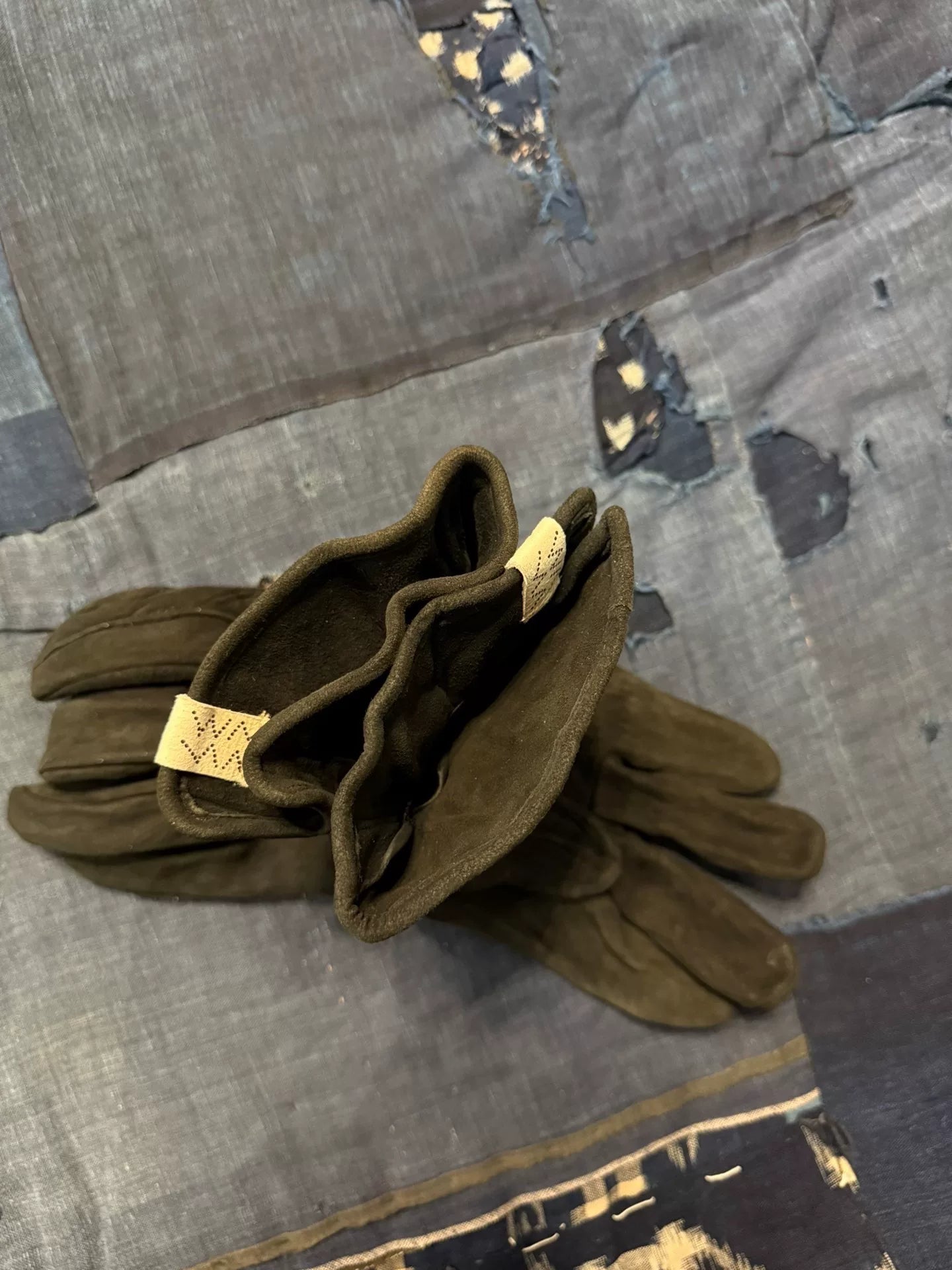 VISVIM 23AW Suede Leather Gloves