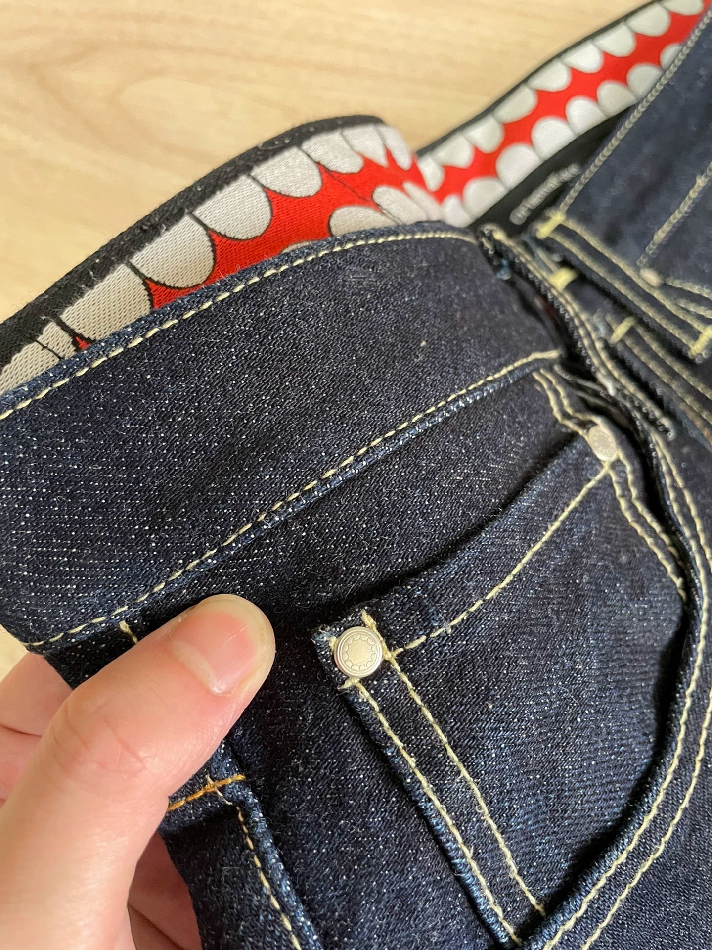 originalfake red tag white denim pants