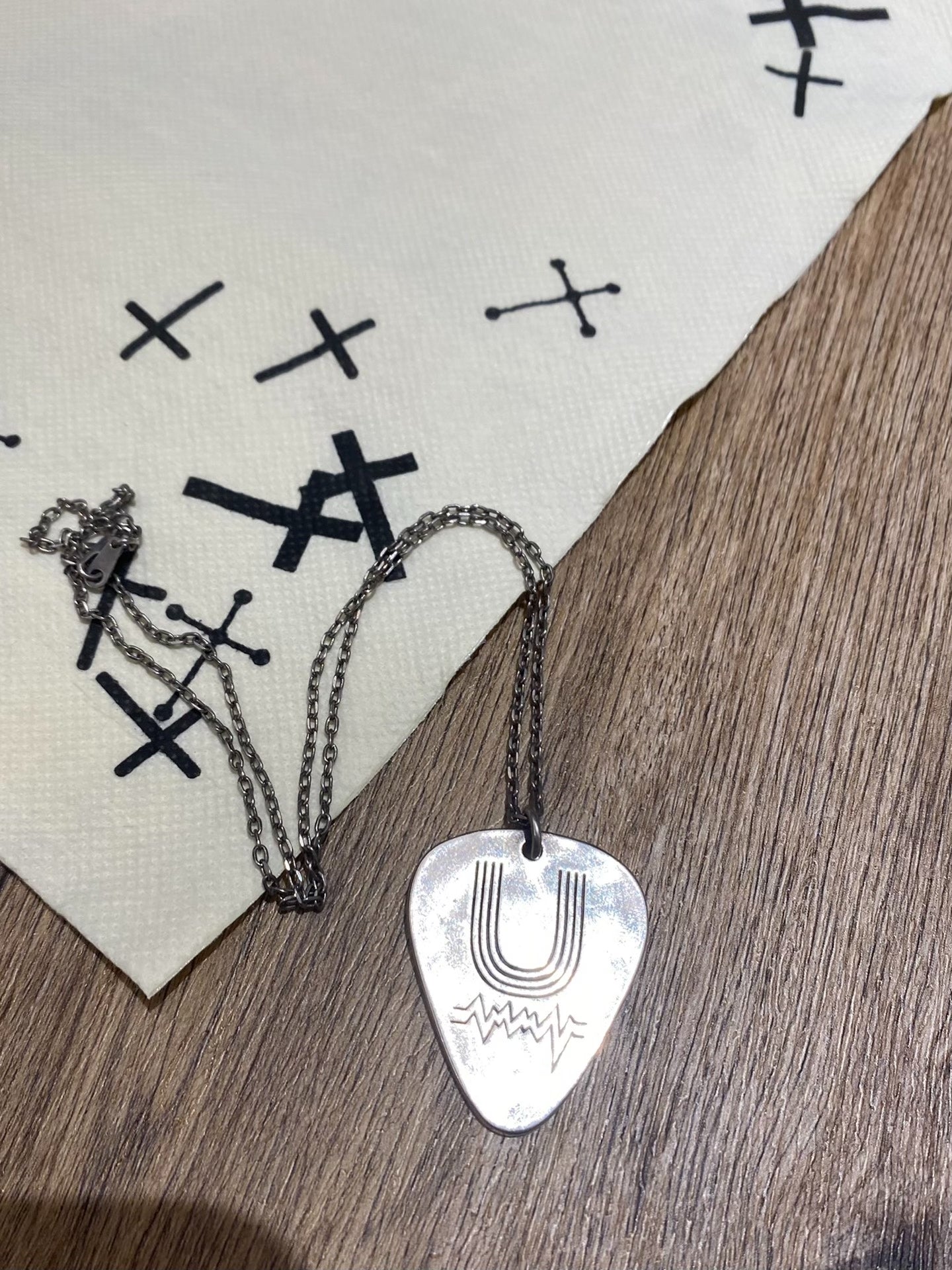 Undercover 2006 T Period Silver Guitar Pick