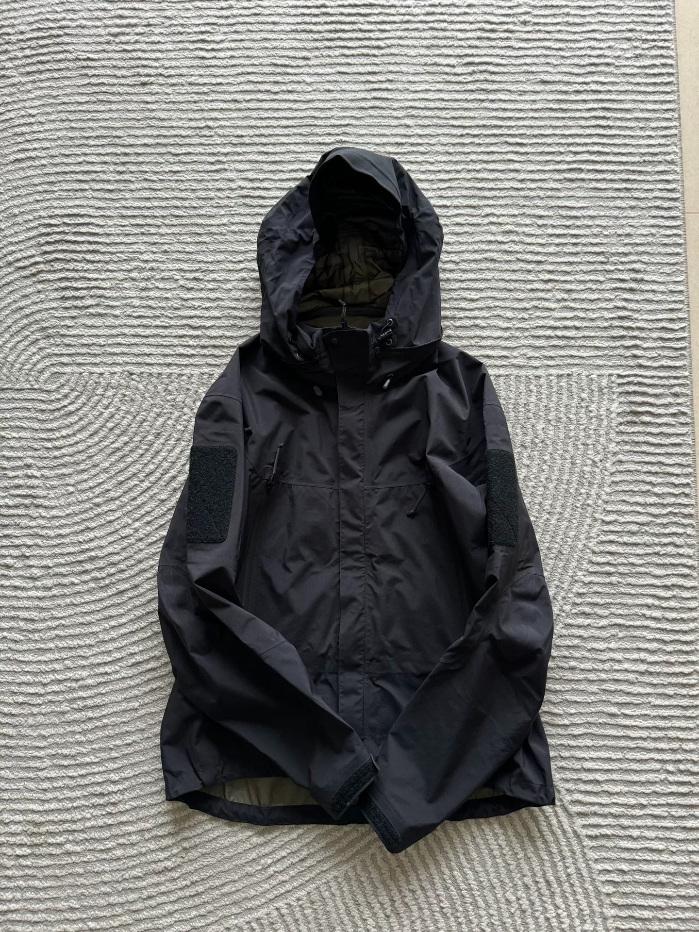 Arcteryx Leaf Alpha SV Gen1
