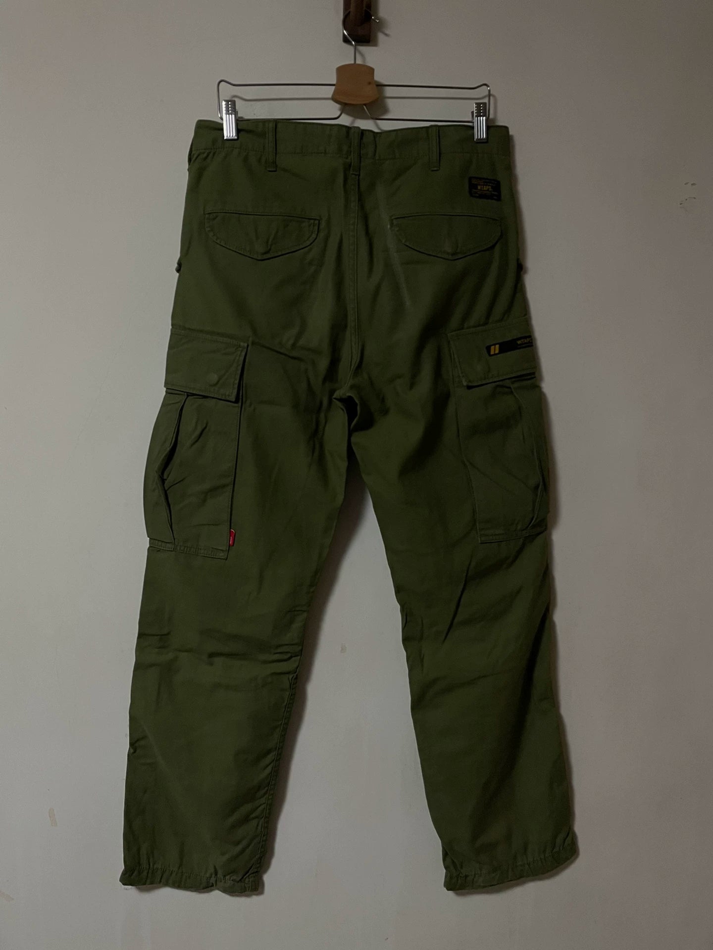 classic army green cargo pants