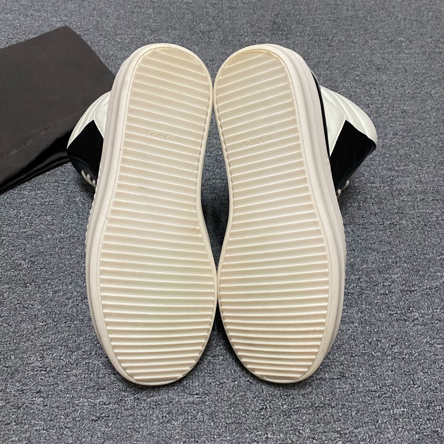 RICK OWENS Inverted Triangle