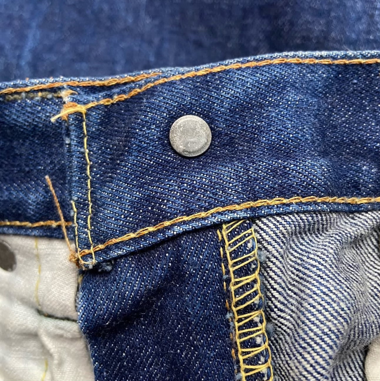 Vintage Levi's 805 Big E Single Pocket
