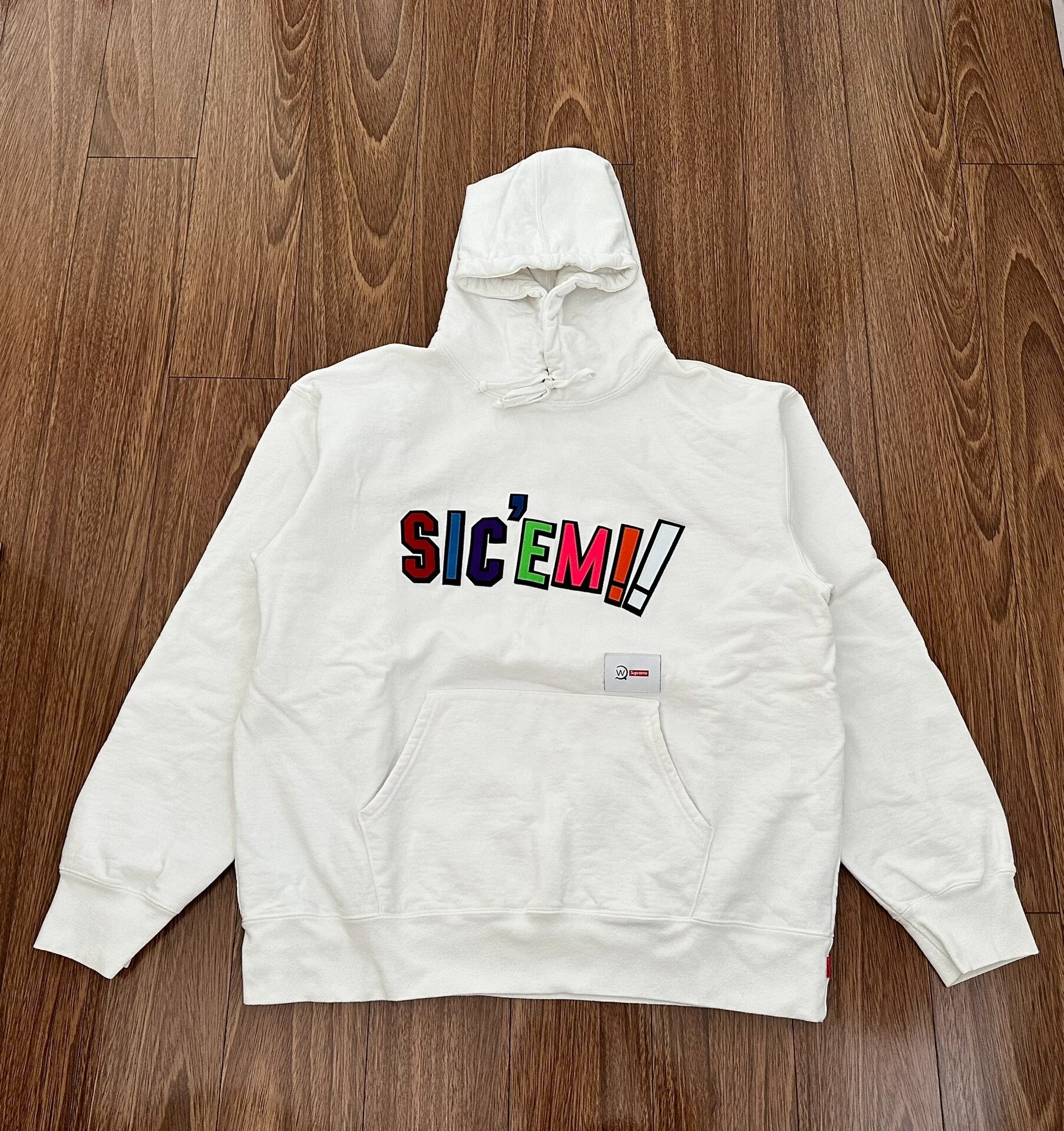 supreme x wtaps hooded sweatshirt in white