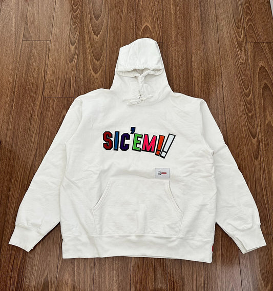 supreme x wtaps hooded sweatshirt in white