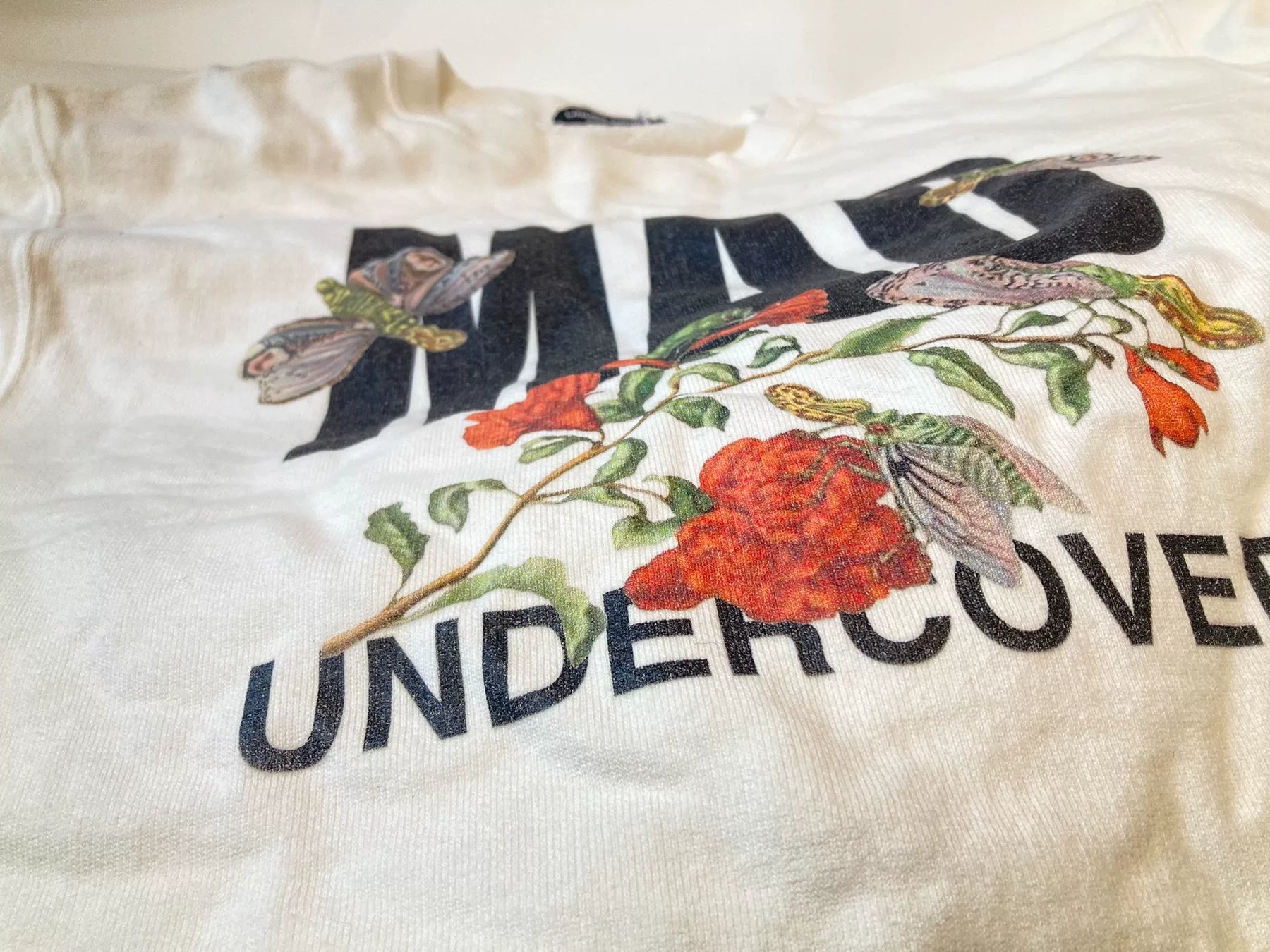 Undercover Oversize Insect Flower Print Crewneck