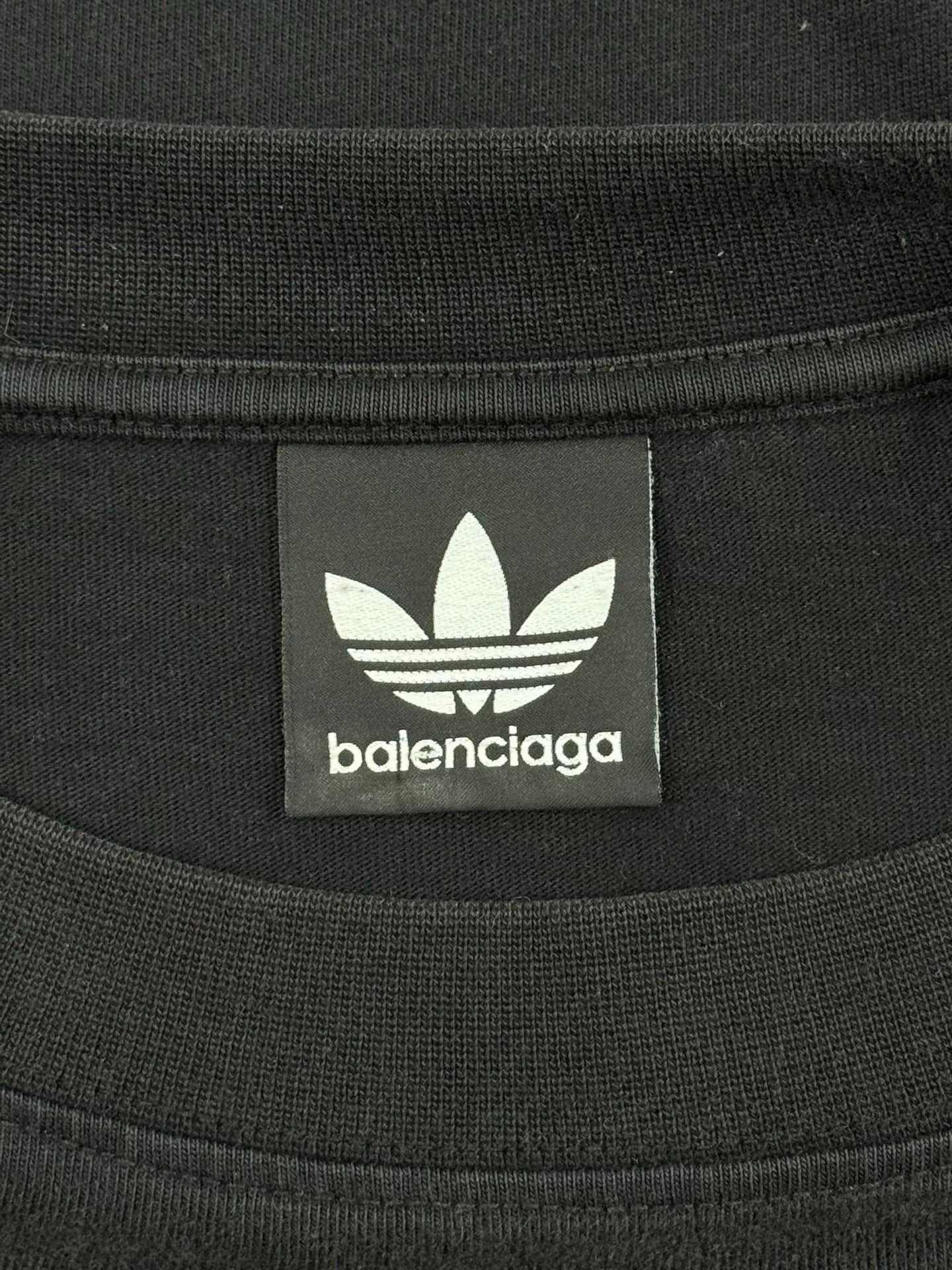 balenciaga adidas black and red short sleeve tee