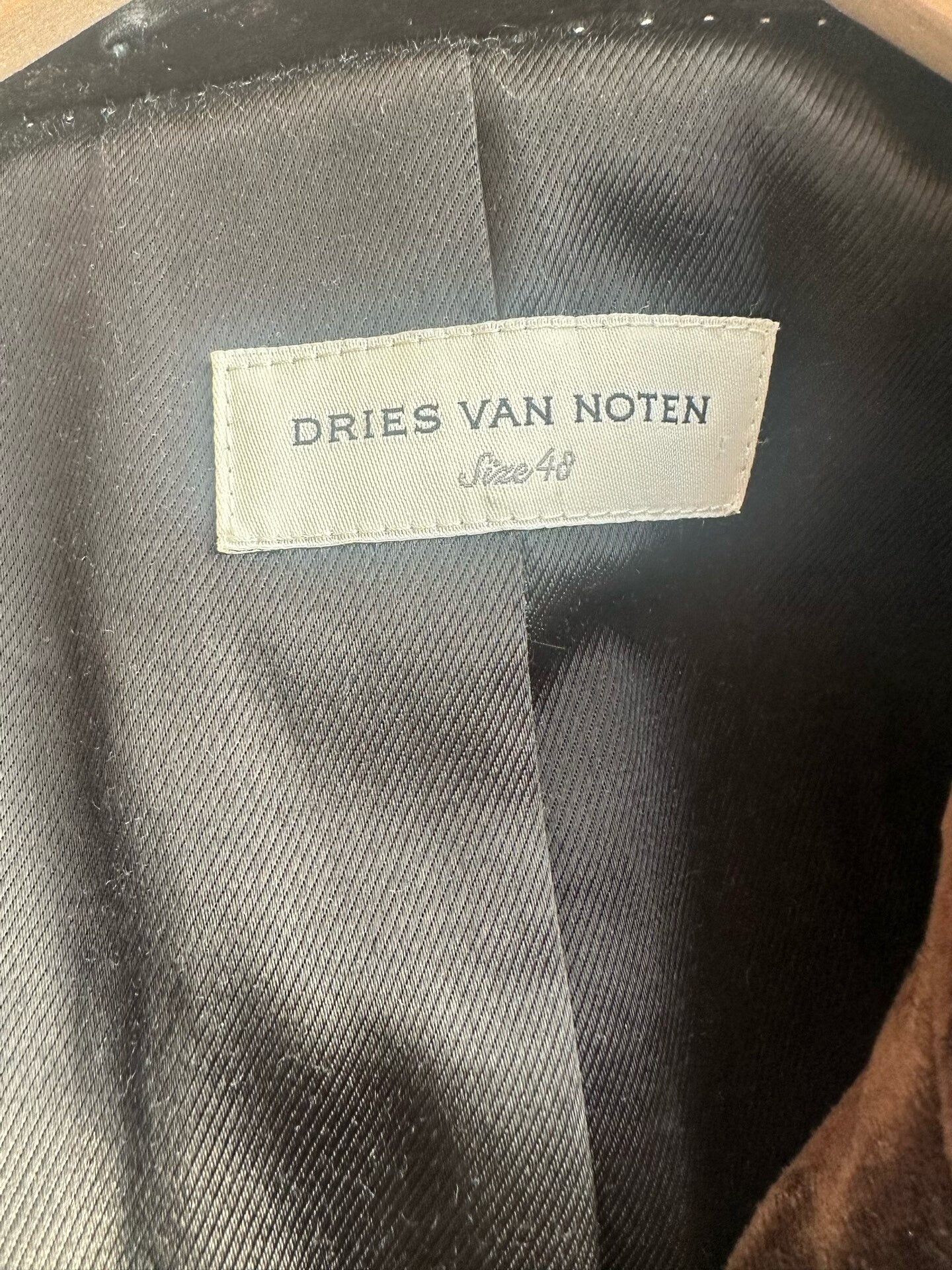 drapes van noten velvet long coat