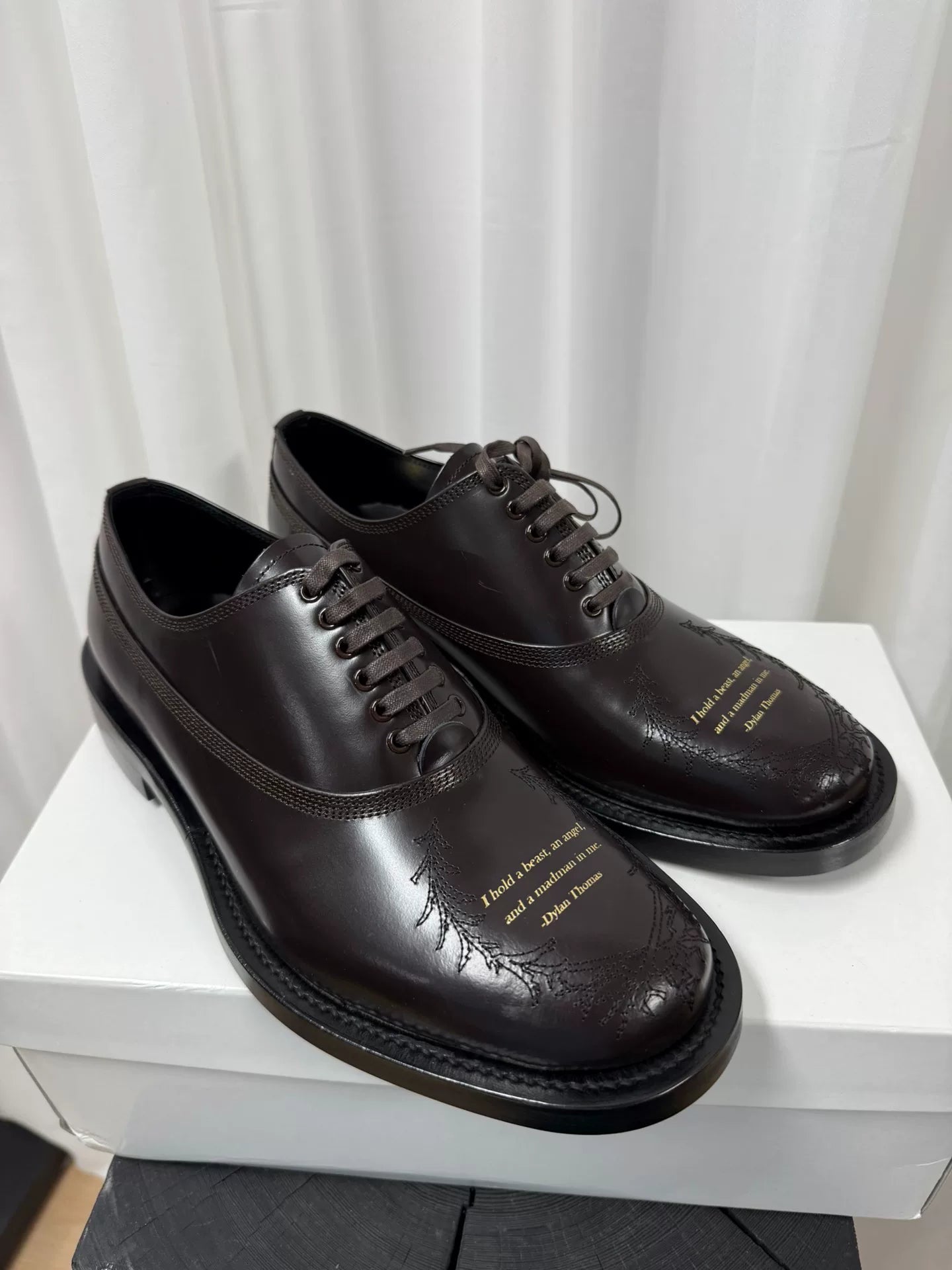 UNDERCOVER Poetry Derby Shoes in Size M