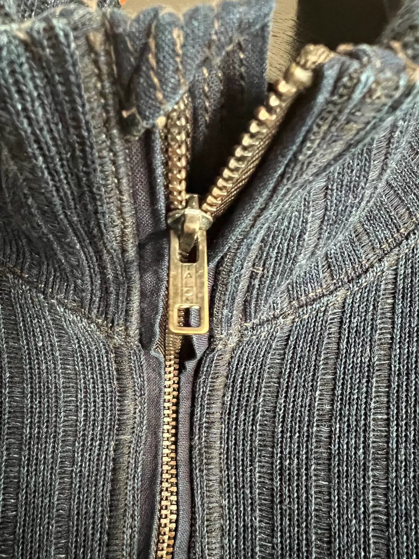 vintage blue dyed pullover knit sweatshirt