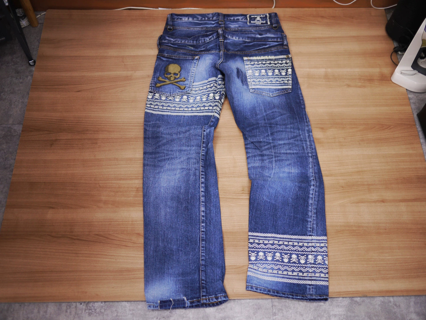 mastermind japan denim pants with unique design