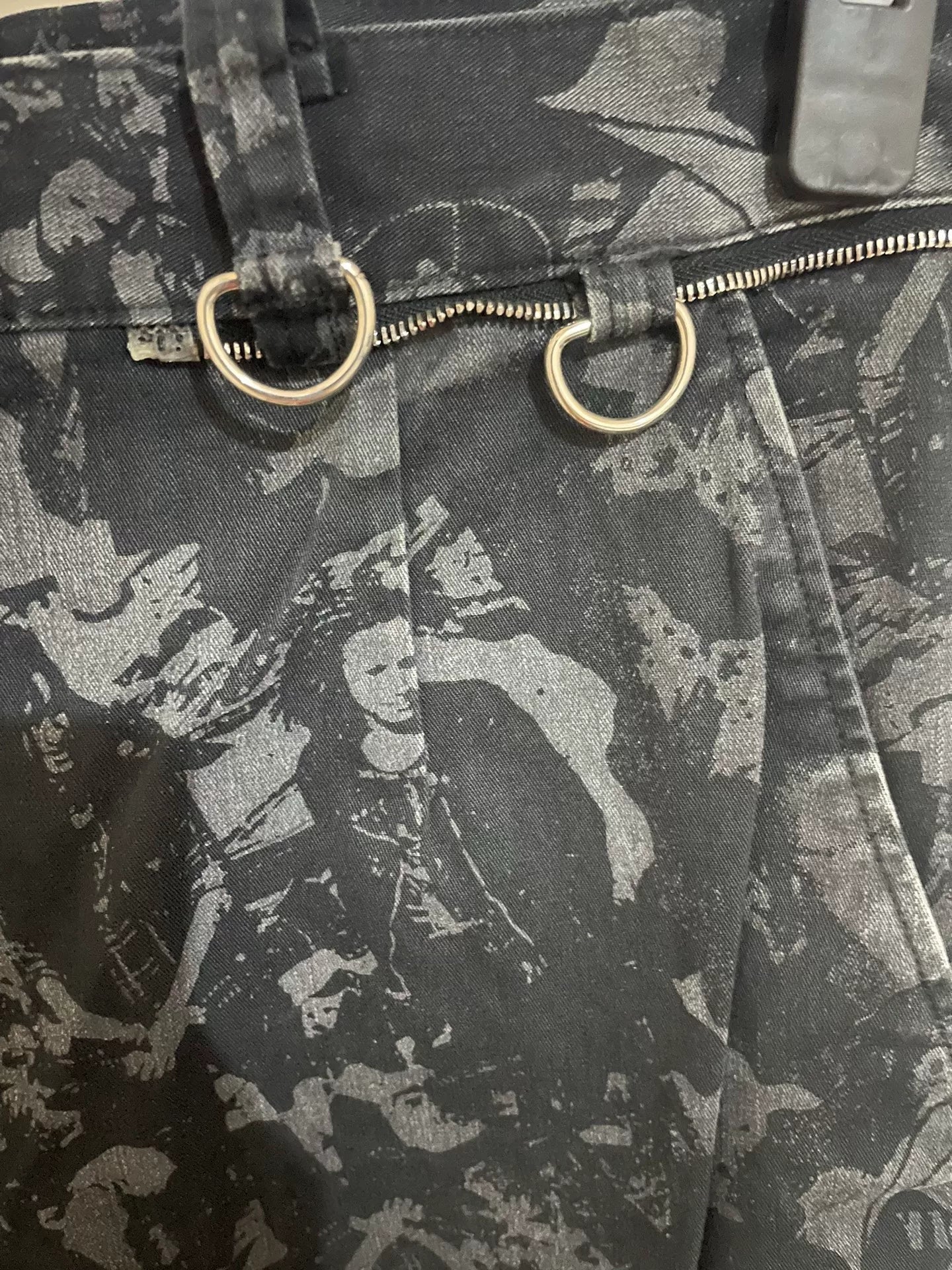 UNDERCOVER CARGO PANTS WITH CAMO PRINT