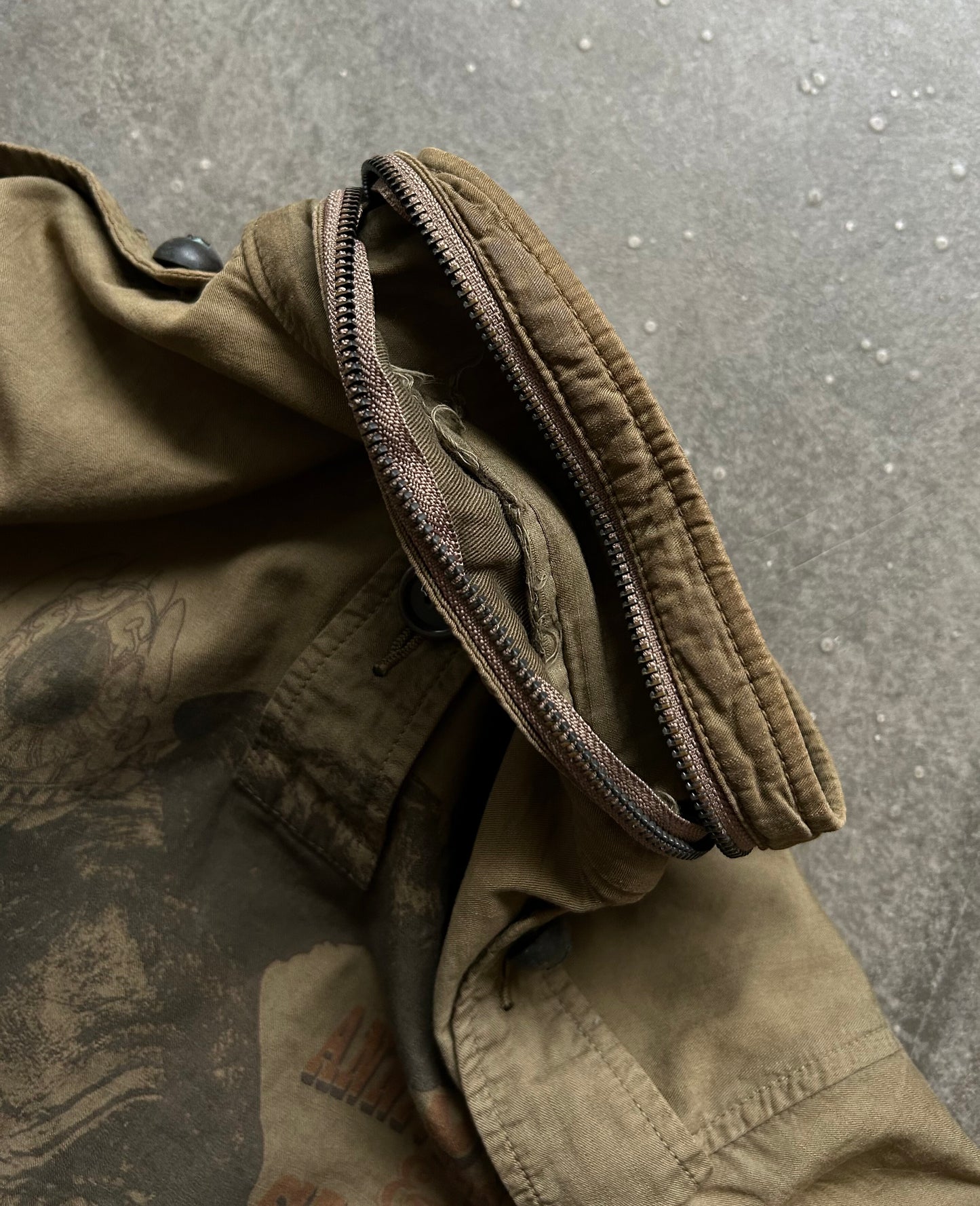 SHARE SPIRIT Hunting Jacket with Badge