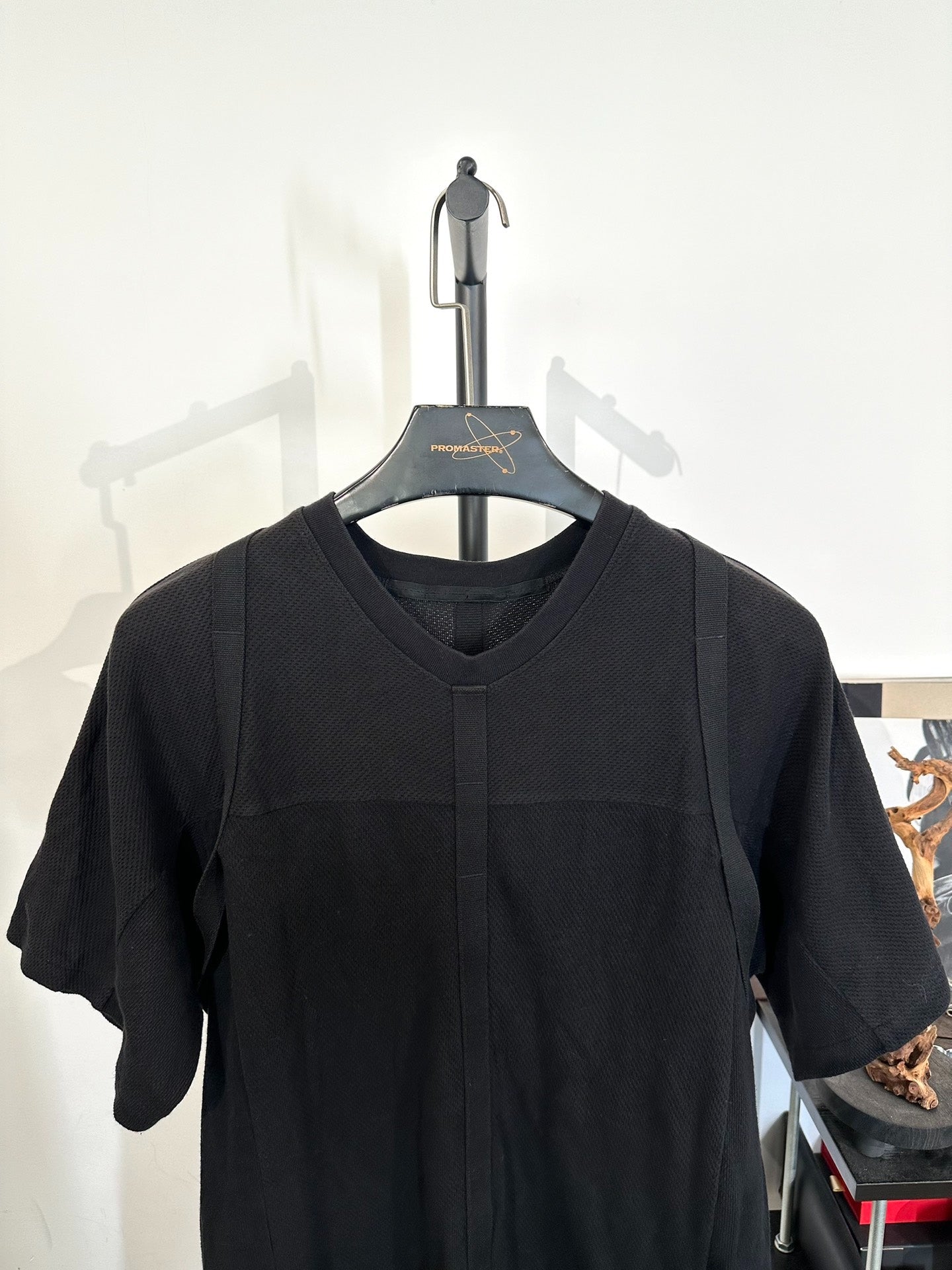 Julius_7 Strap Short-Sleeve T-shirt Size 2