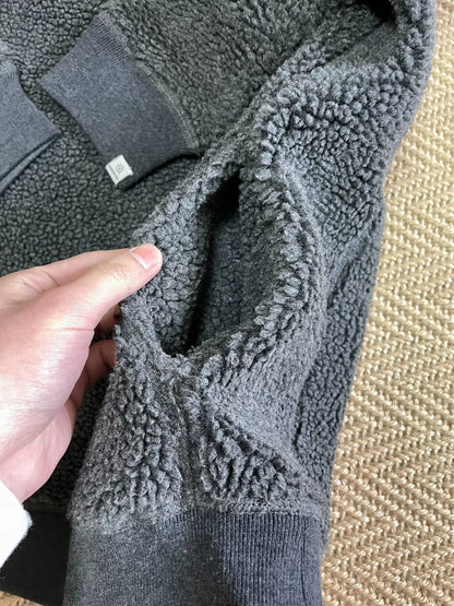 Vanquish Thick Fleece Distressed Pullover