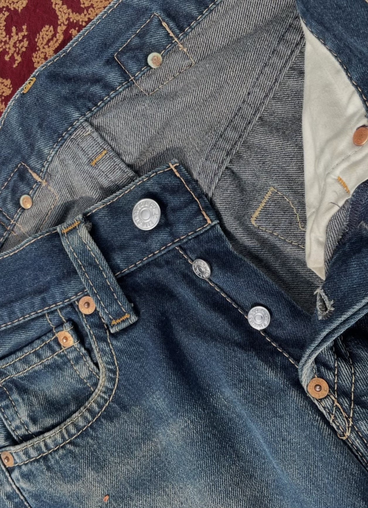 Vintage 2000s Levi's 902 Denim Pants