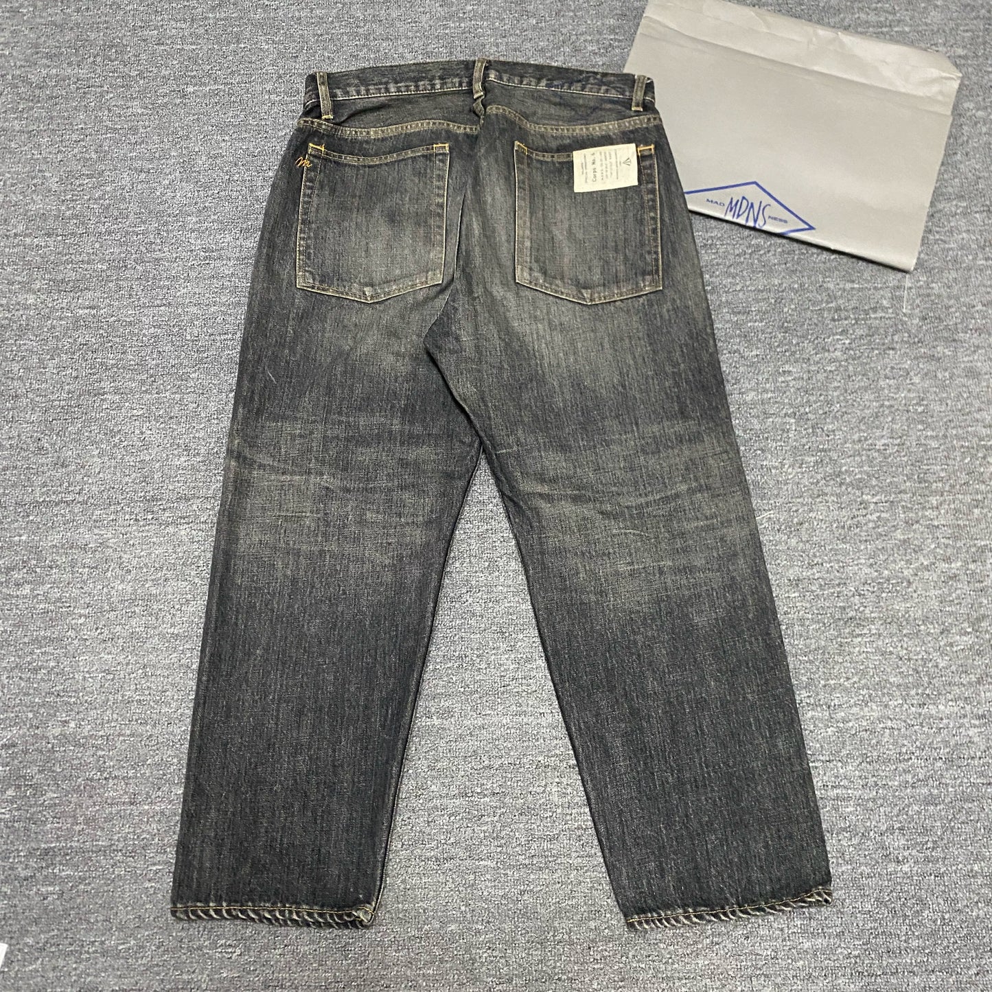 MADNESS 18AW Distressed Cropped Jeans
