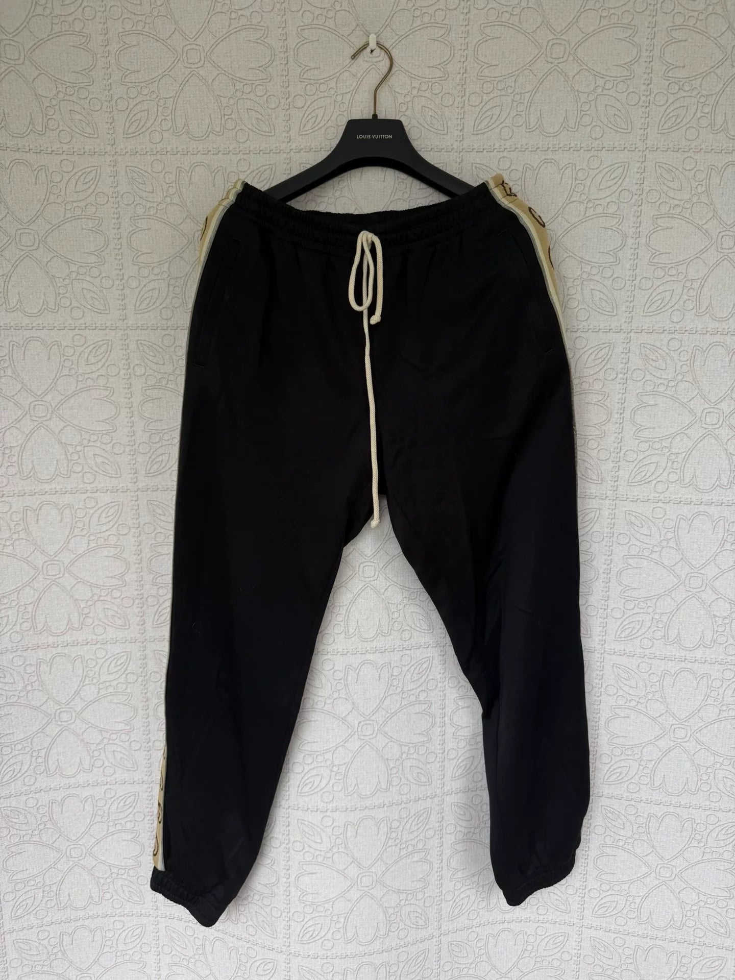 gucci 3m reflective long pants size m