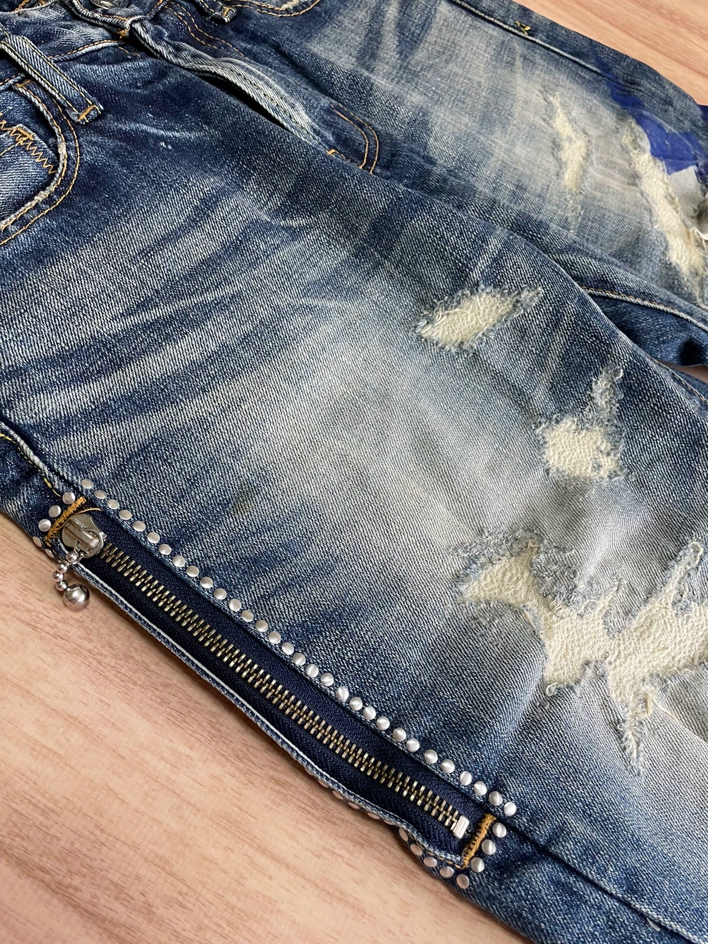 Vanquish Fragment Lightning Distressed Jeans