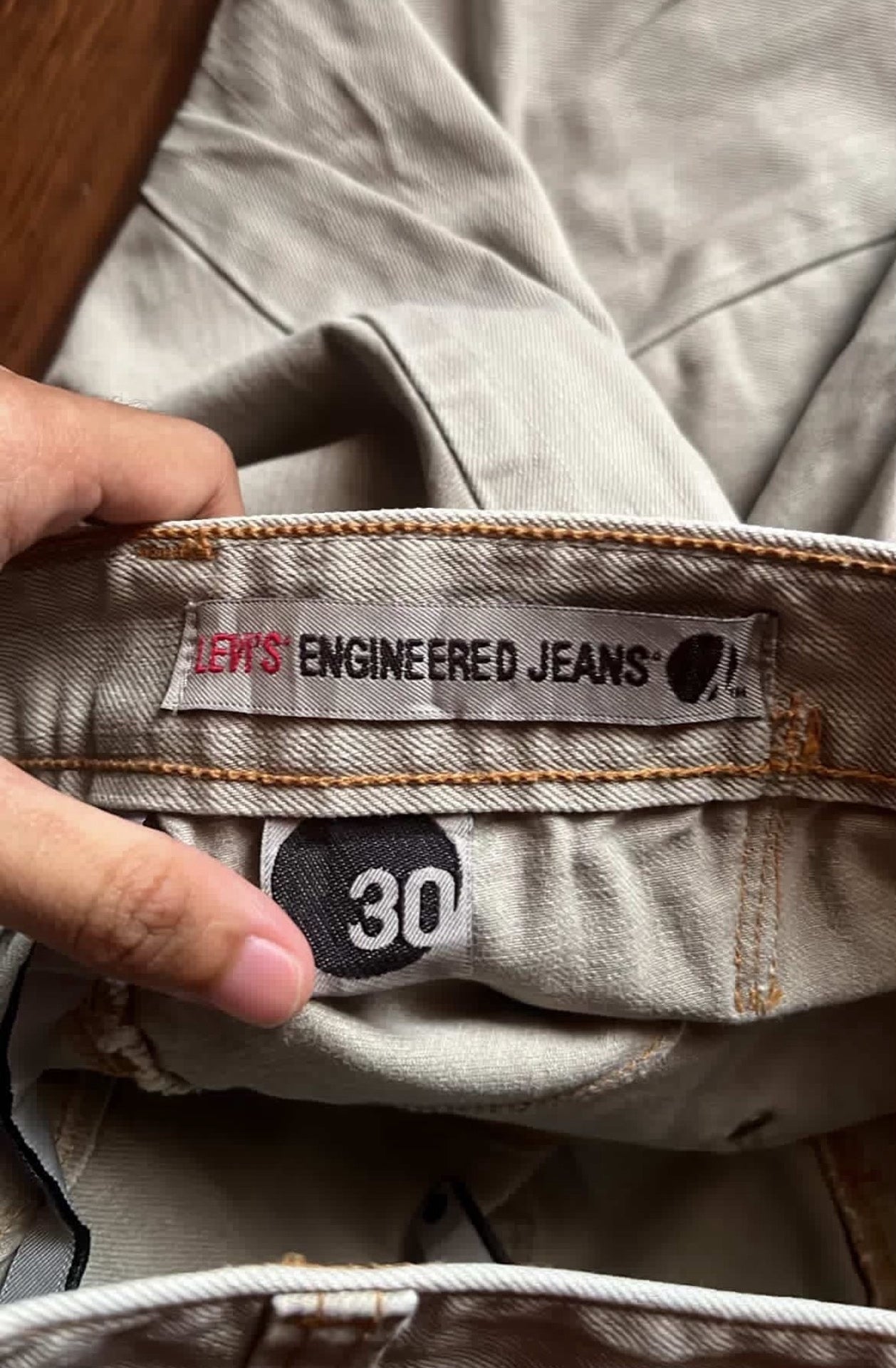 Vintage Levi's 2000s Engineered Cinch Back Twisted Leg Jeans