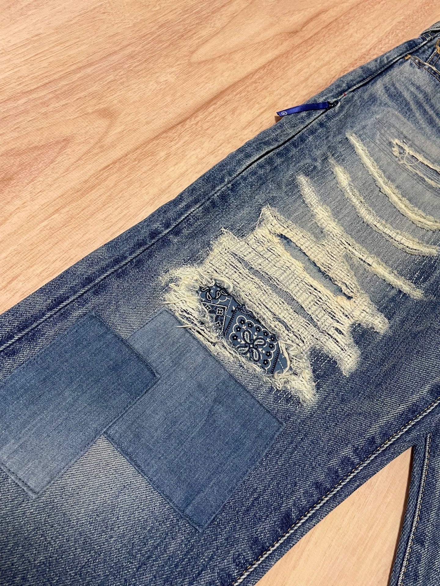 denim by vanquish distressed wash jeans