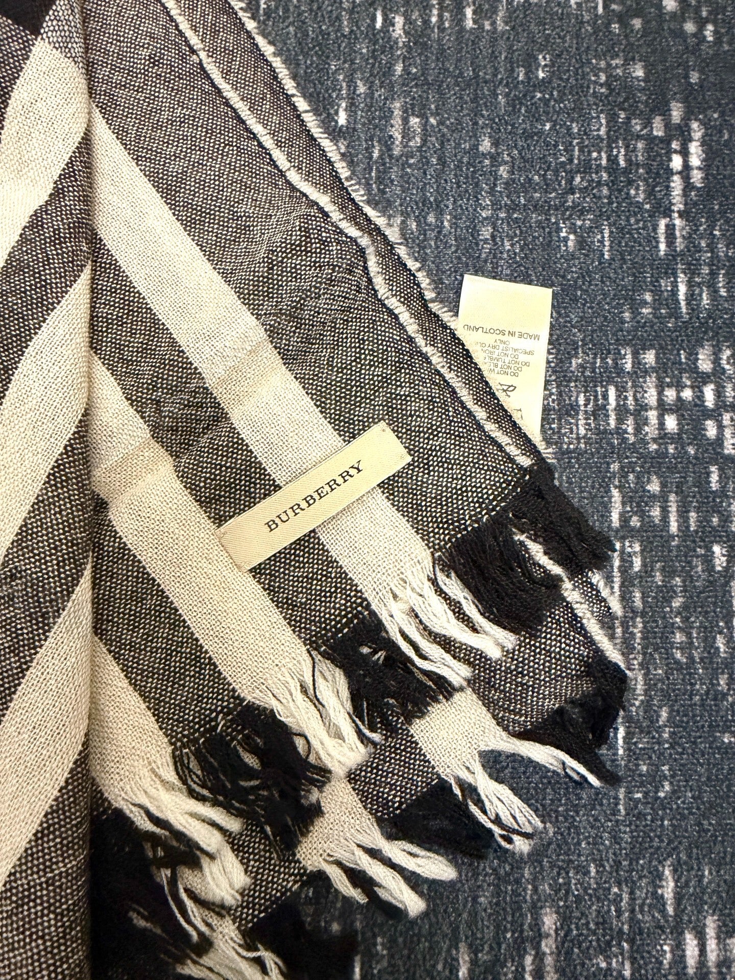 Burberry Classic Gray White Black Scarf
