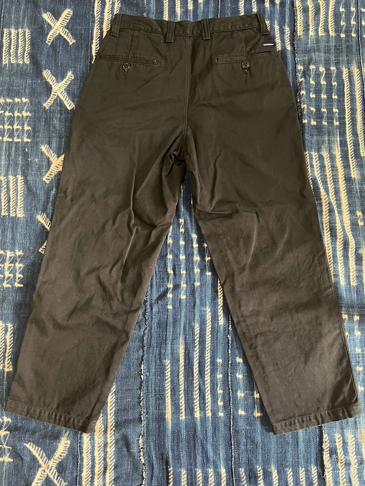 descendant DC-3 twill trousers in black
