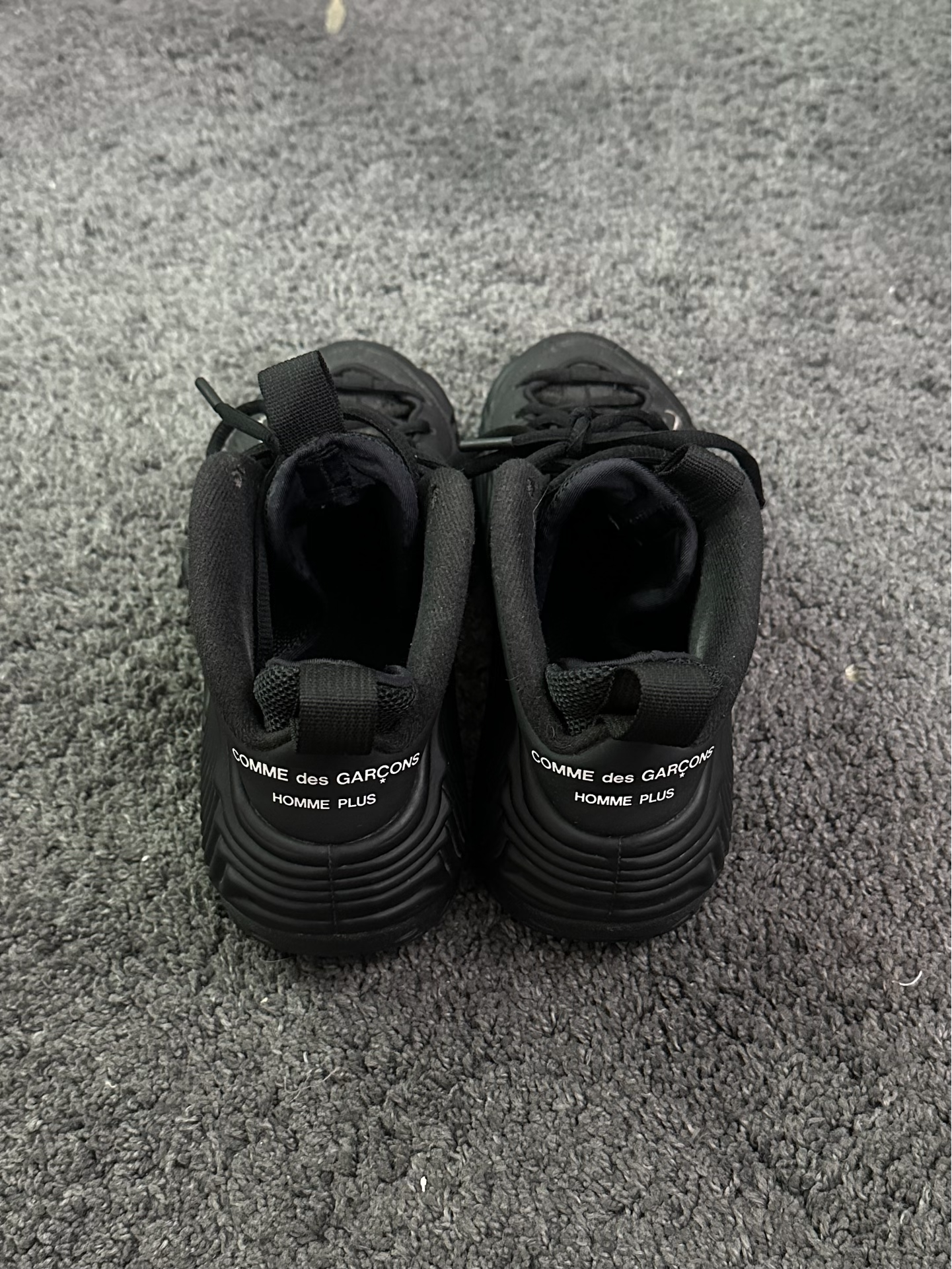 COMME DES GARCONS x Nike Foamposite One SP