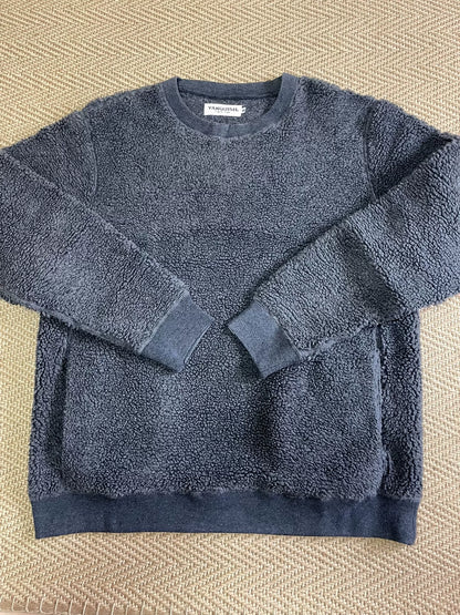Vanquish Thick Fleece Distressed Pullover