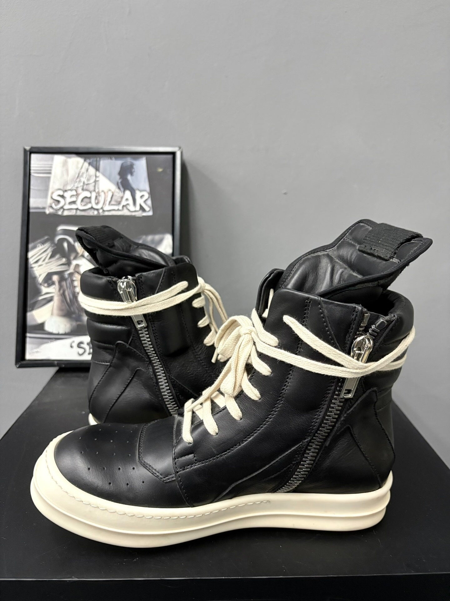 Rick Owens Classic Black Geobasket