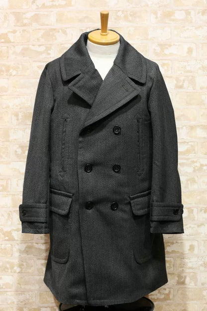 luxurious wool double-breasted coat with removable lining