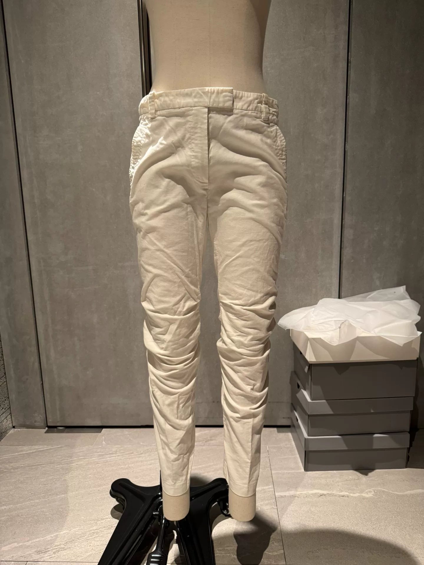 unique white pleated denim trousers