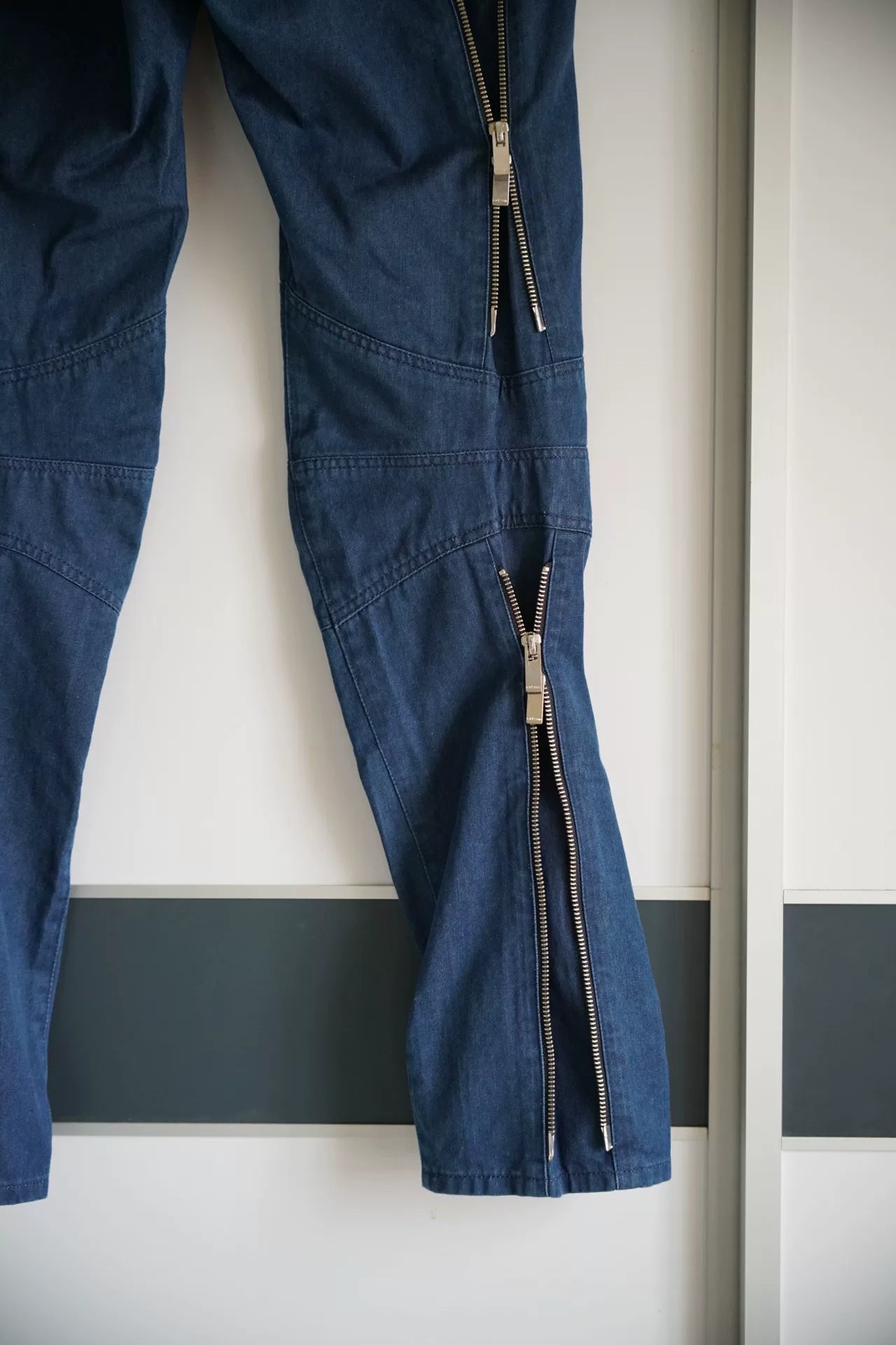 Sulvam Multi-Zipper Denim Pants for Men