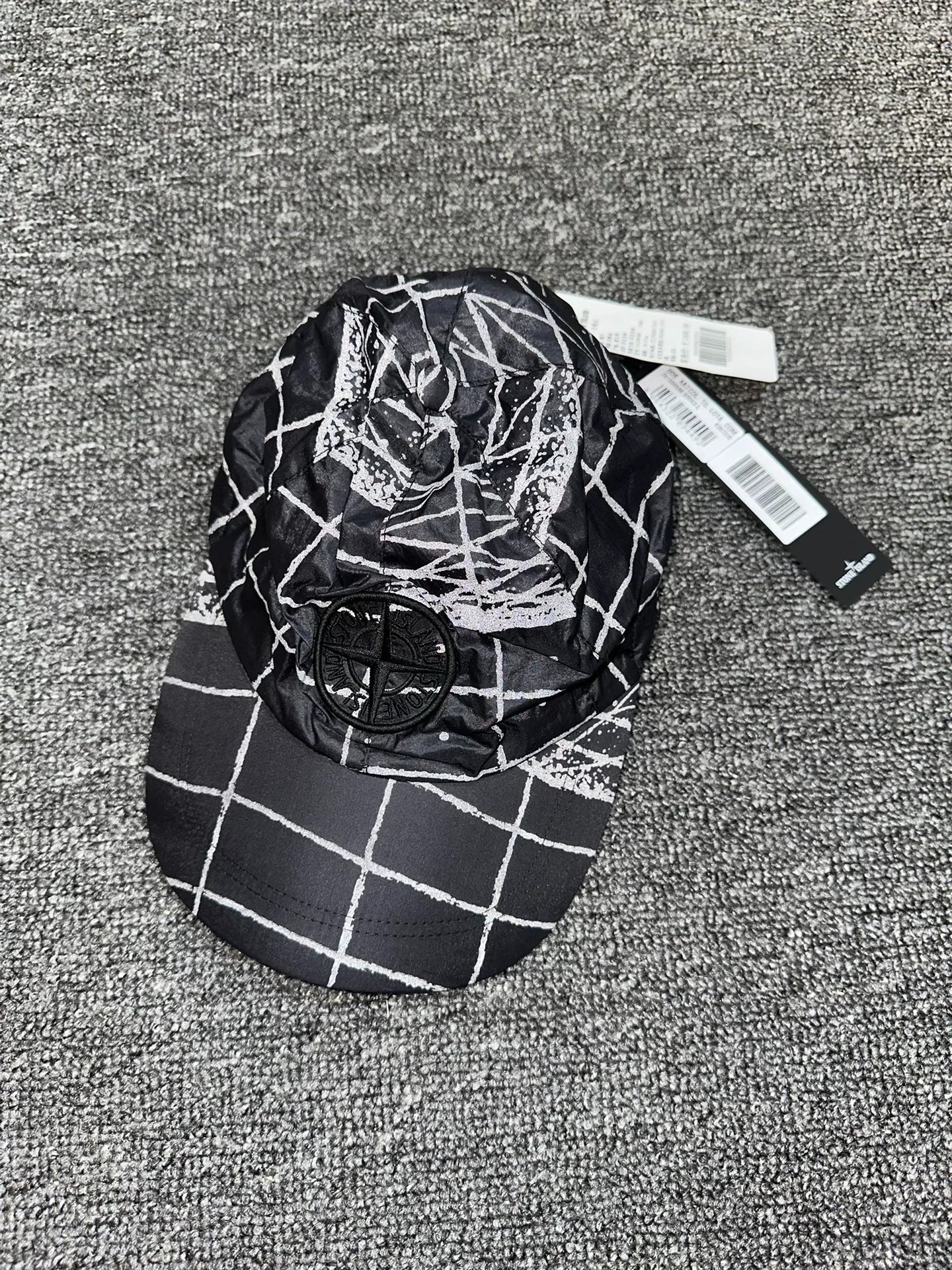 stone island 3m striped cap in black