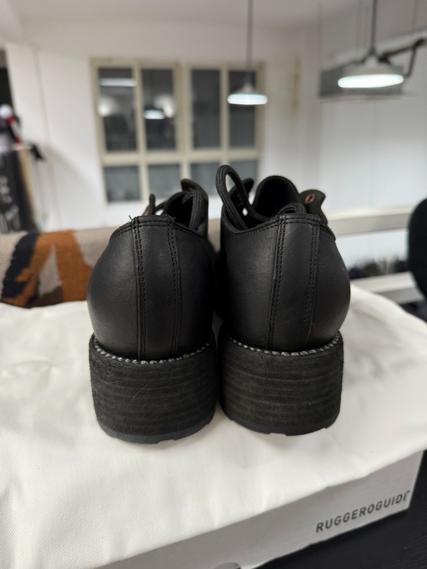 guidI black derby shoes size 39