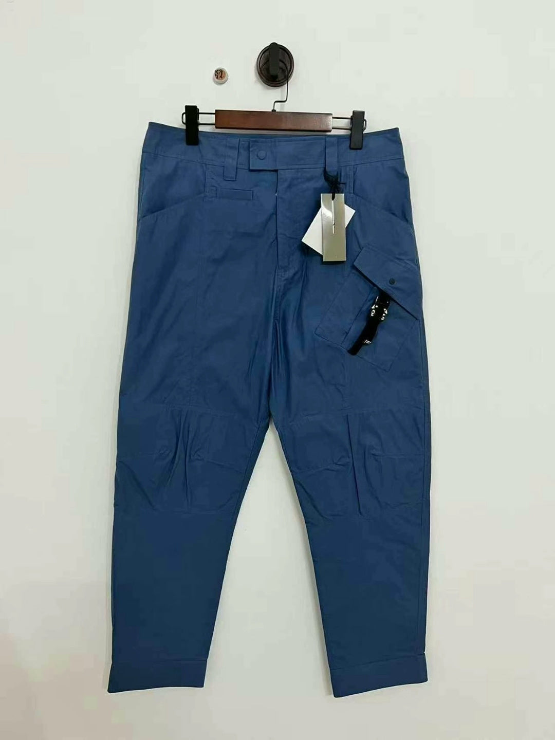 dior blue cargo pants with lock buckle
