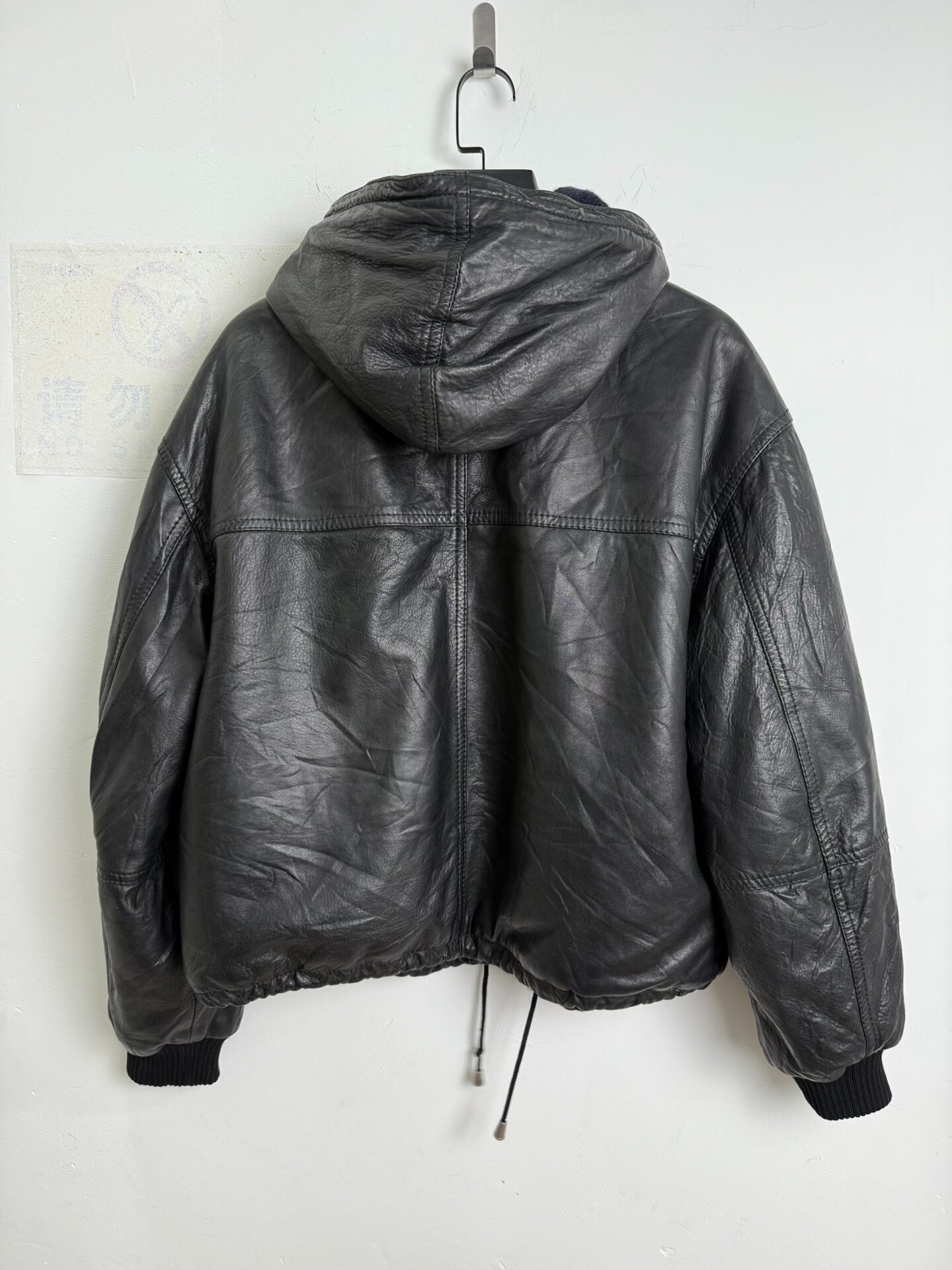 black leather zip-up short jacket