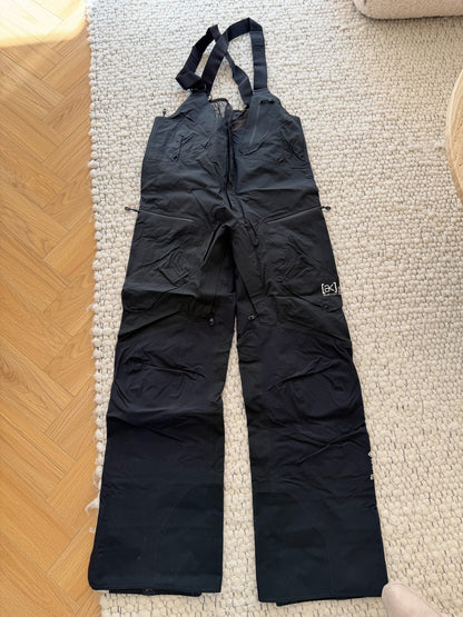 black burton ak457 ski overalls size L