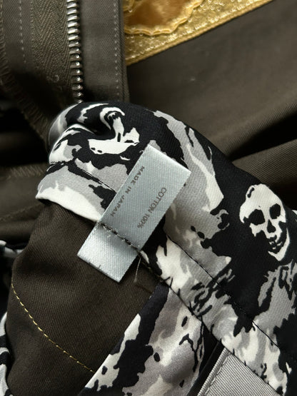 embroidered shorts with gold trim