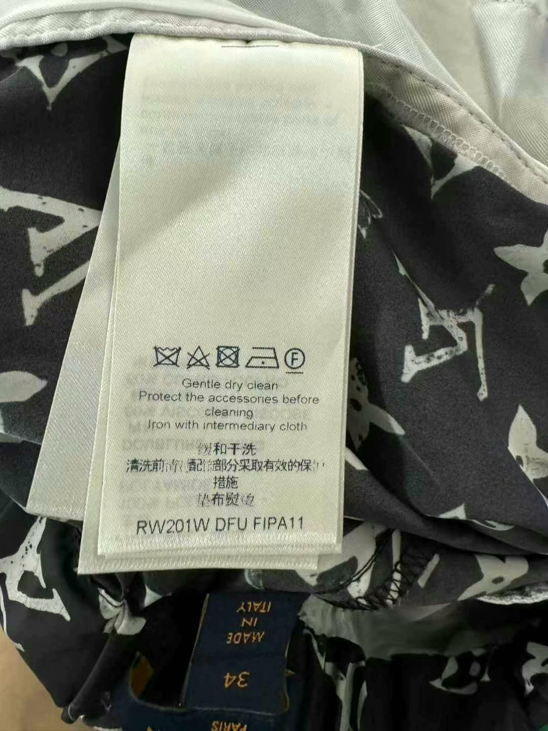 louis vuitton black logo printed joggers