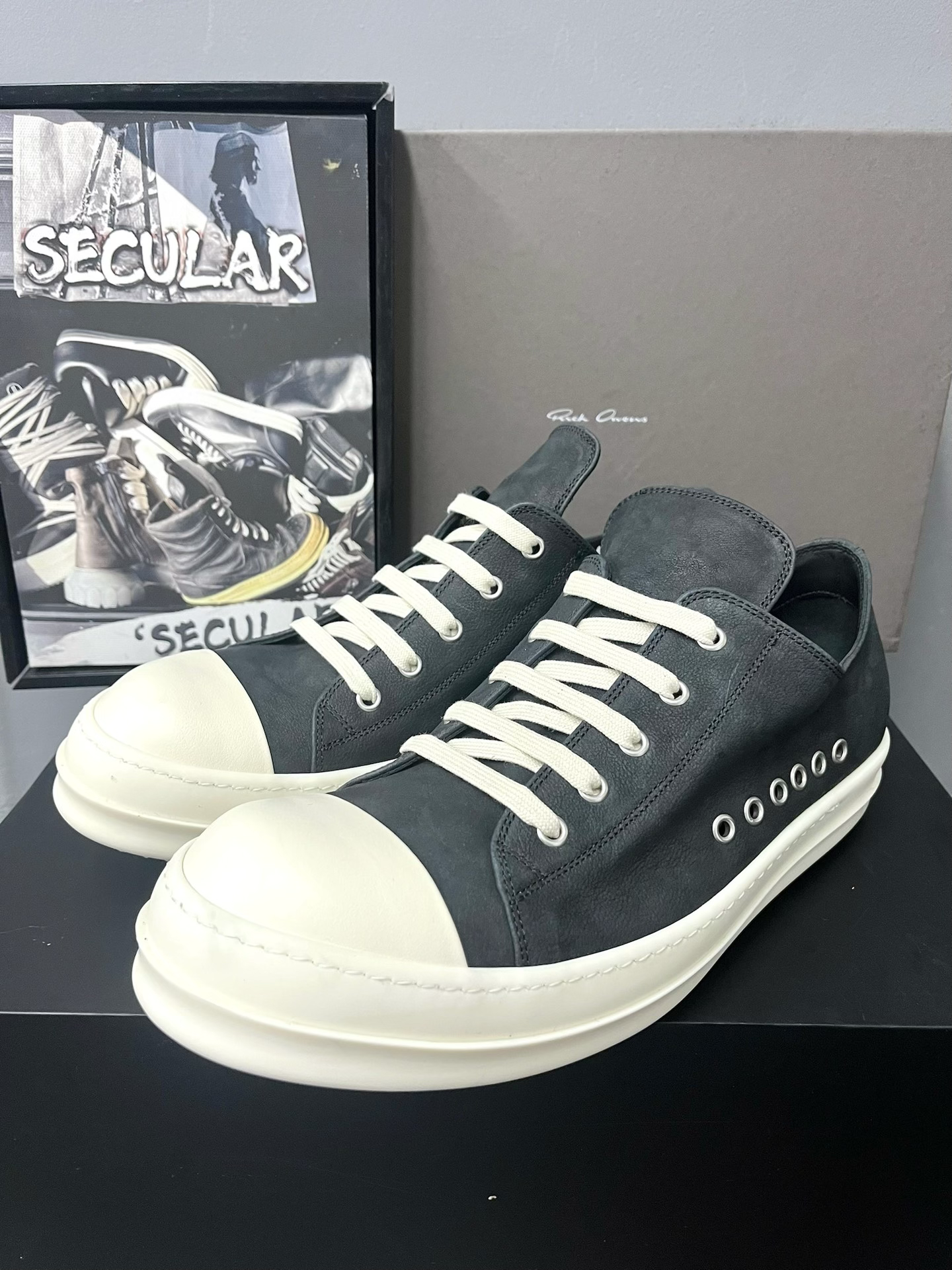 Rick Owens 26SS Washed Cowhide Low-Top Sneakers