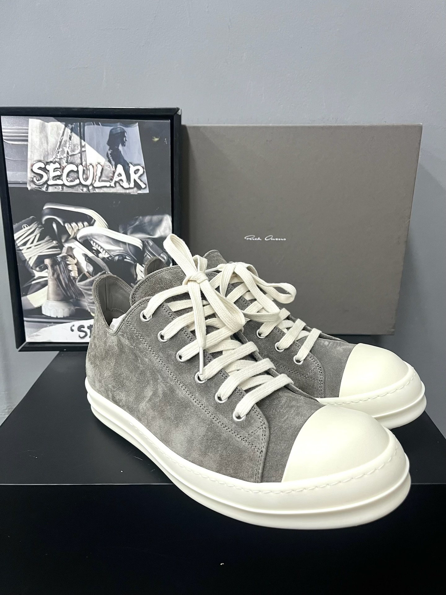 Rick Owens 26SS Gray Suede Low-Top Sneakers