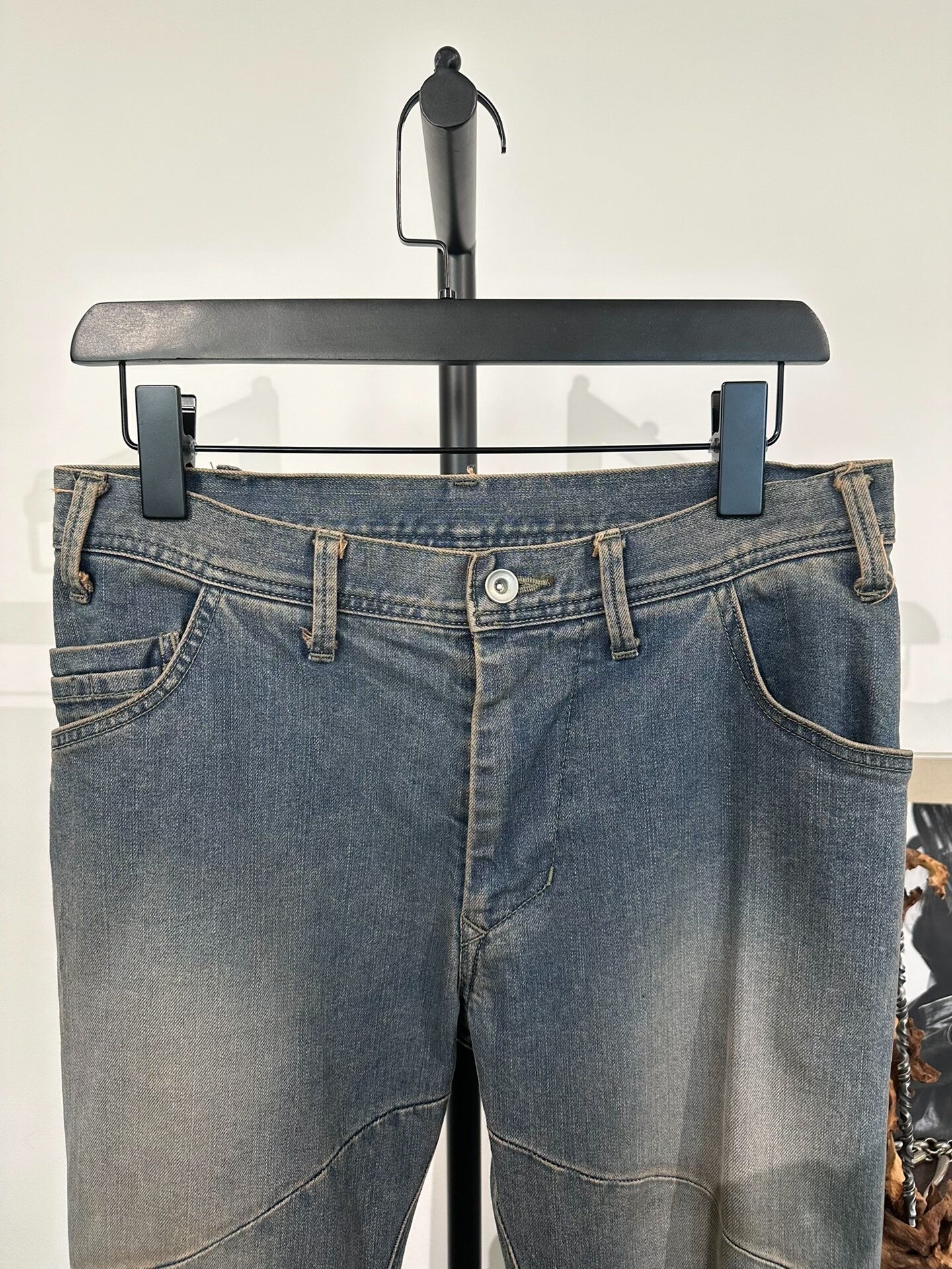 Julius_7 Double Knee Distressed Washed Jeans