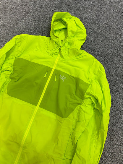 arcteryx proton lt lightweight hooded jacket