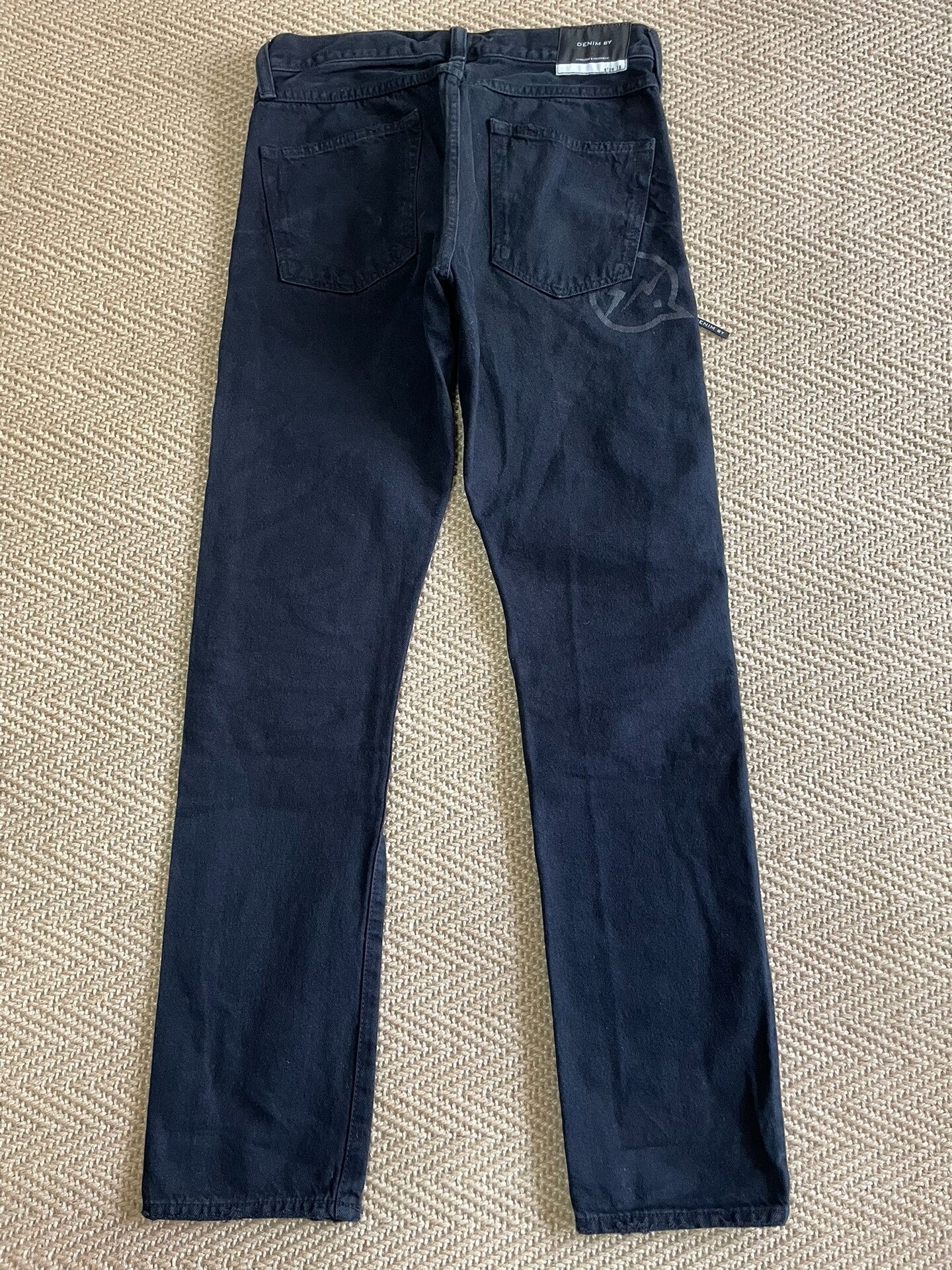 denim by vanquish & fragment distressed jeans