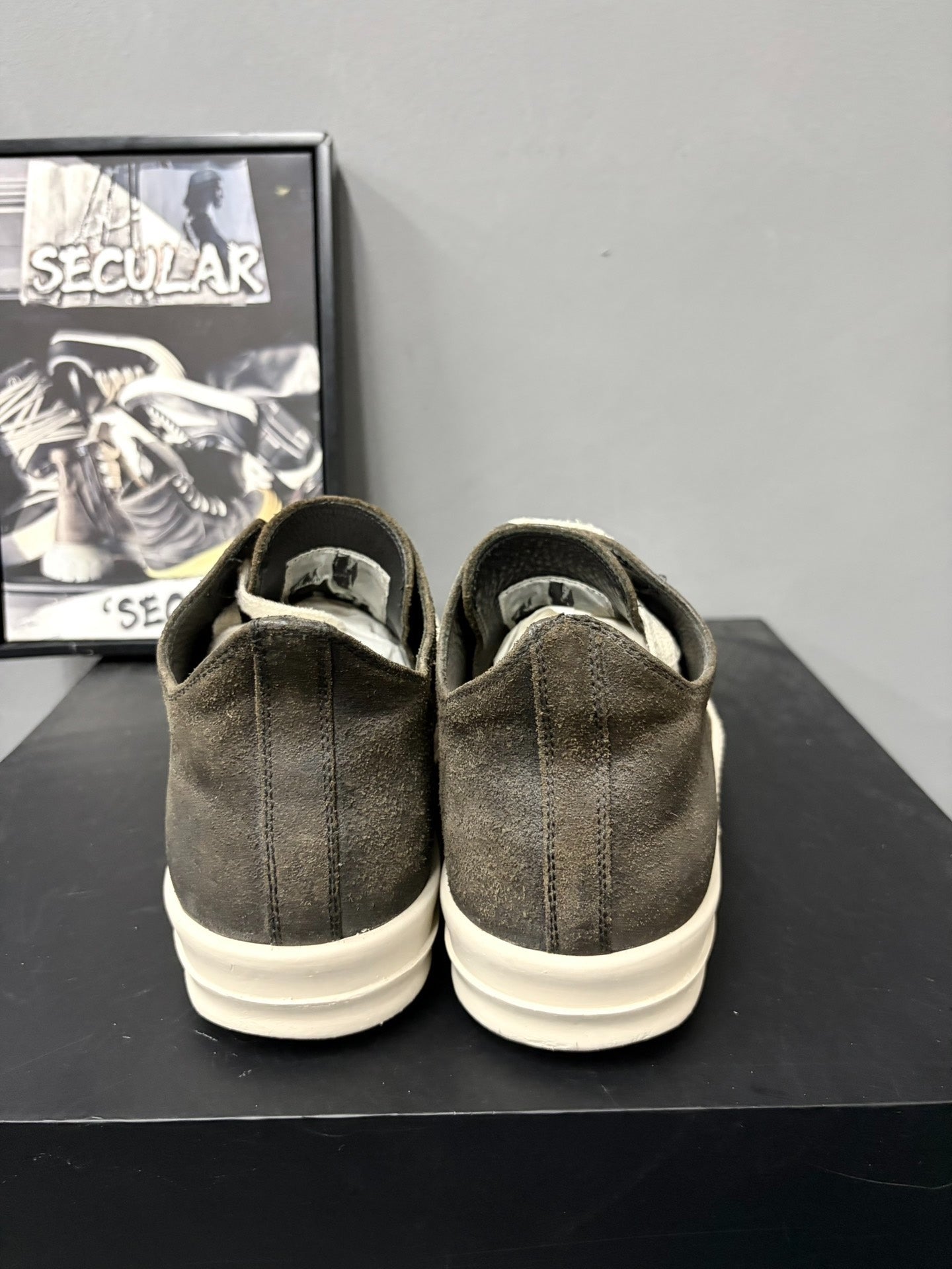 Rick Owens Low-Top Gray Leather Sneakers