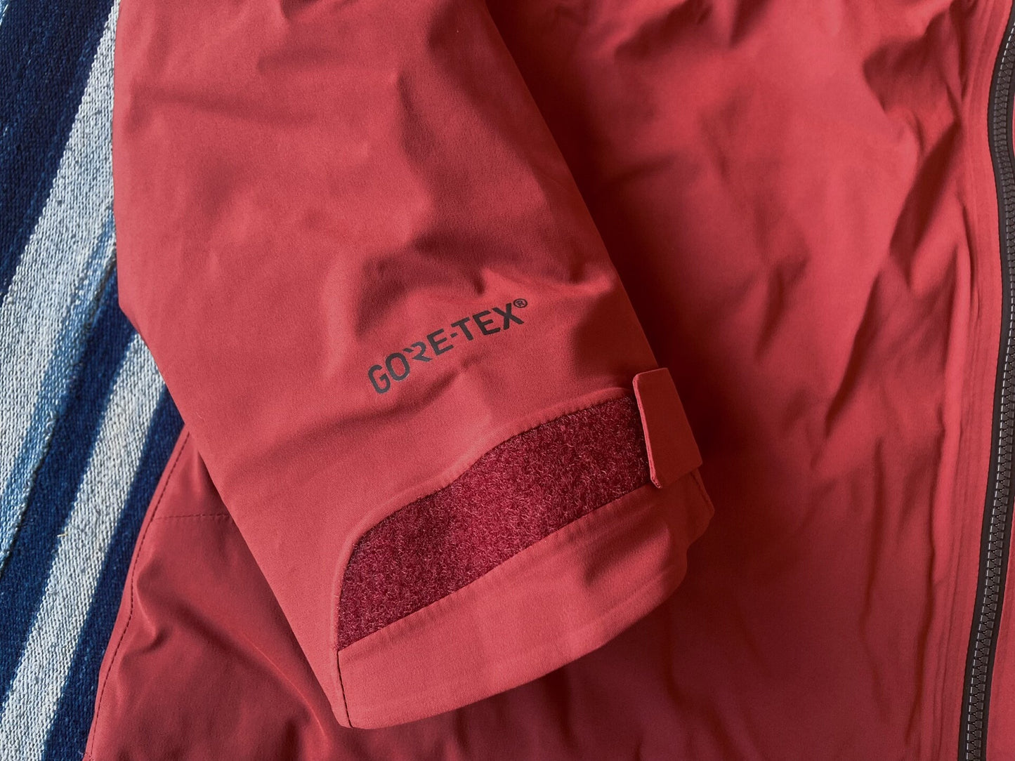 Burton AK 2L Gore-Tex Helitack Stretch Jacket